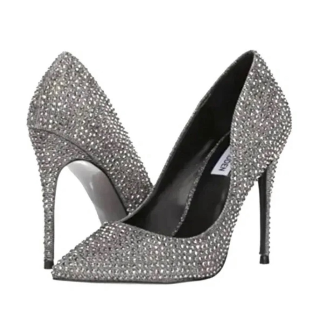 Steve Madden Rhinestone Silver Pewter pumps